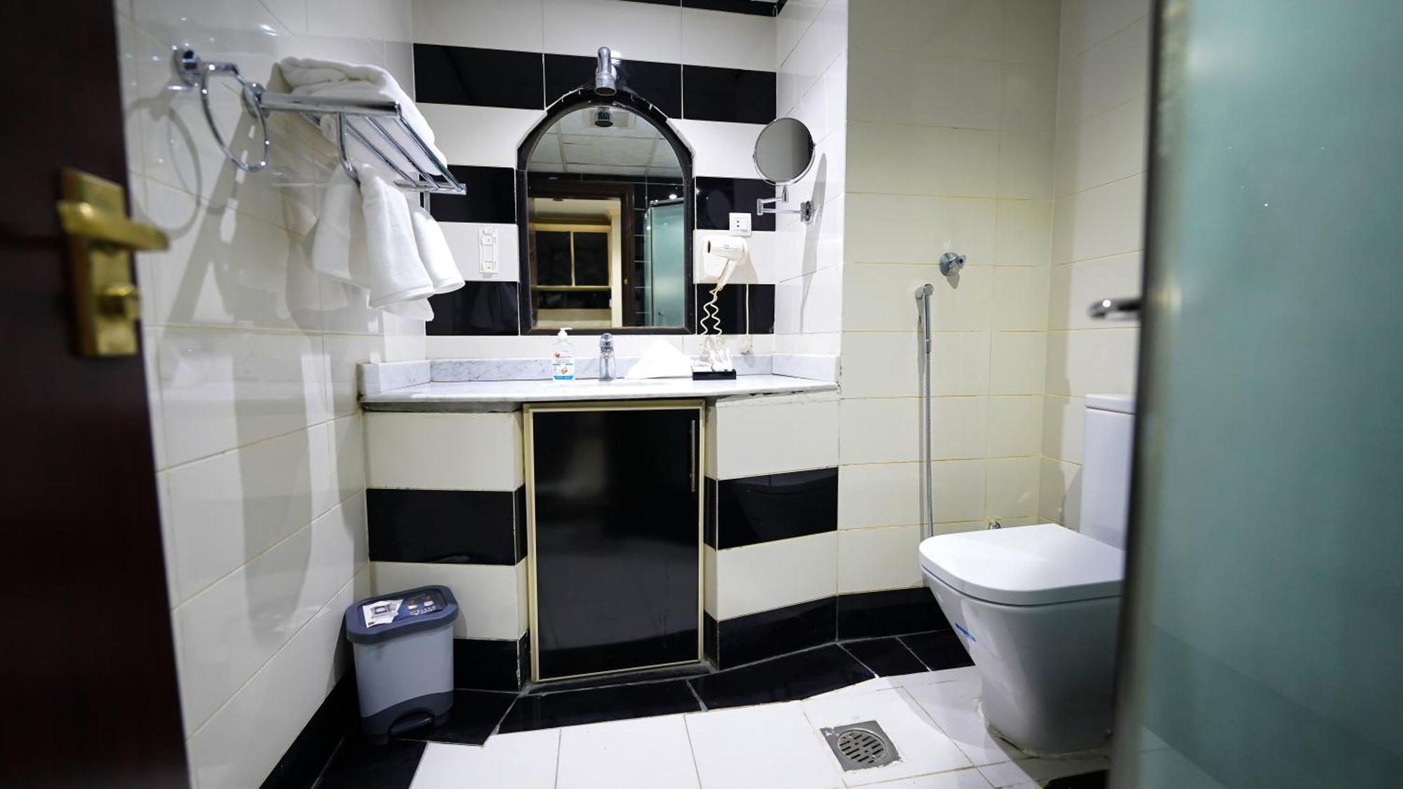 Al Kiram Hotel Al Azizia Mekka Kültér fotó